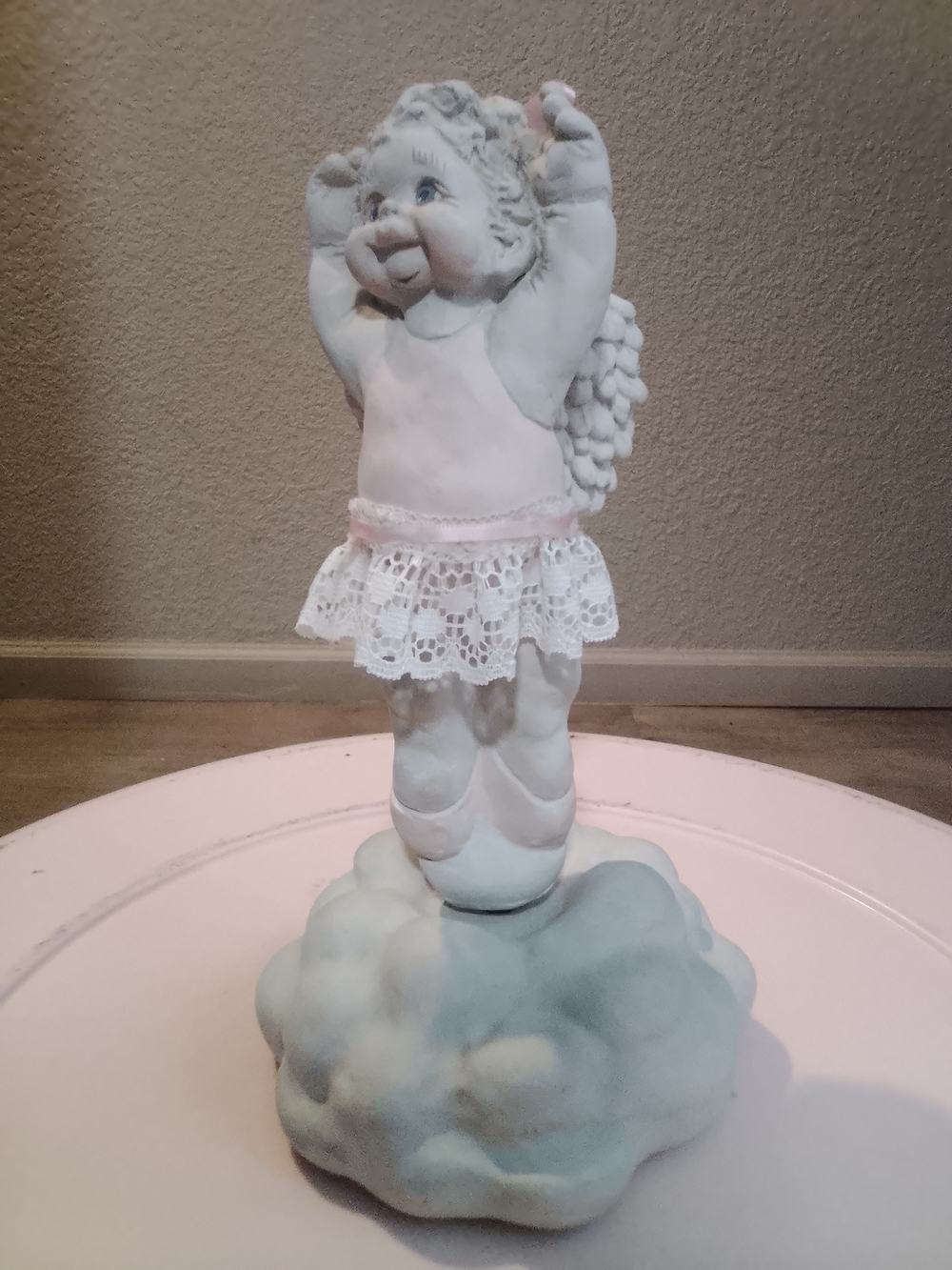 1991 Vintage Dreamcicle Cherub Wind-up Ballerina
